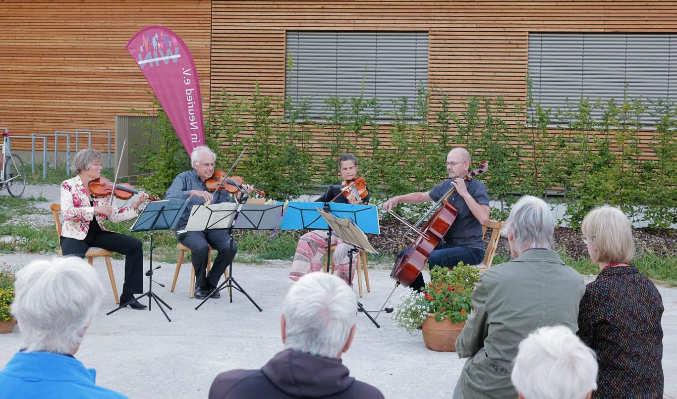 Uta Streit und Meinrad Schienle (Violinen), Katja Herzer (Viola) und Reinhard Lampe (Violoncello) (von links)